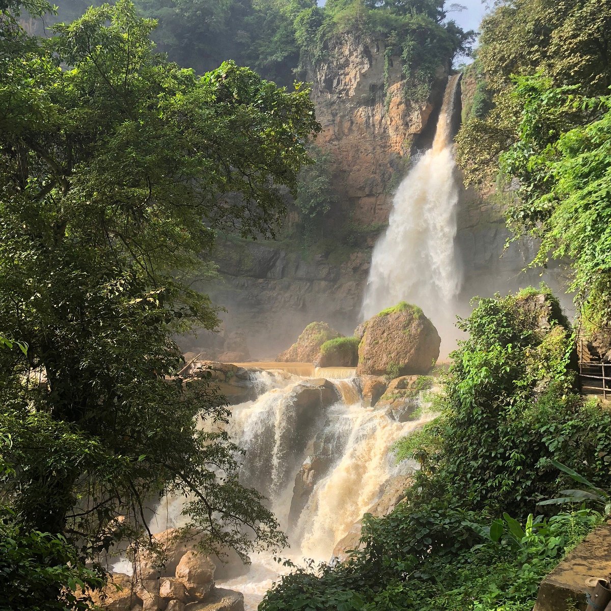 Cimarinjung Waterfall